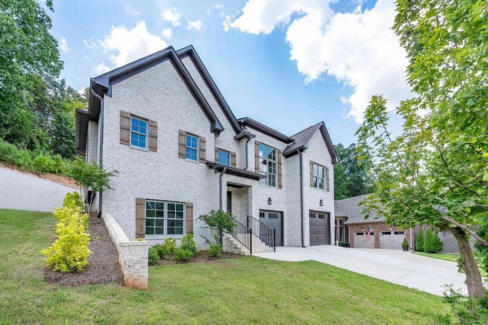 luxury home by Donovan Builders